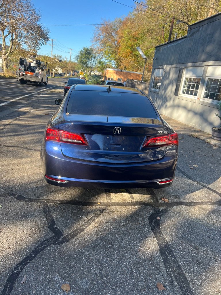 Used 2015 Acura TLX V6 image 2