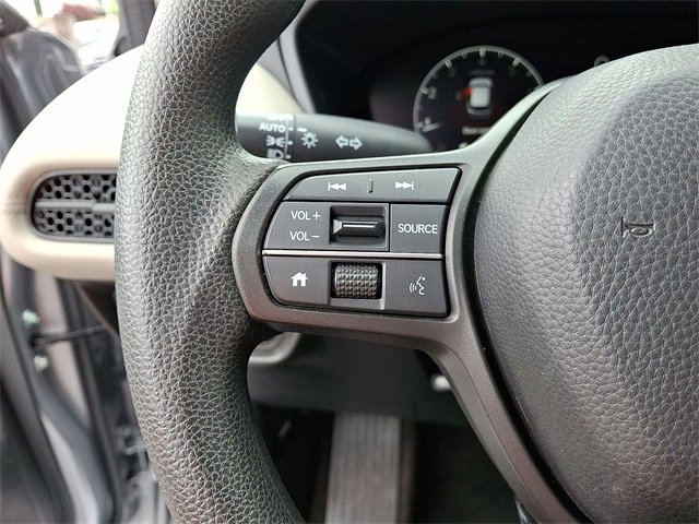Used 2025 Honda HR-V LX image 17