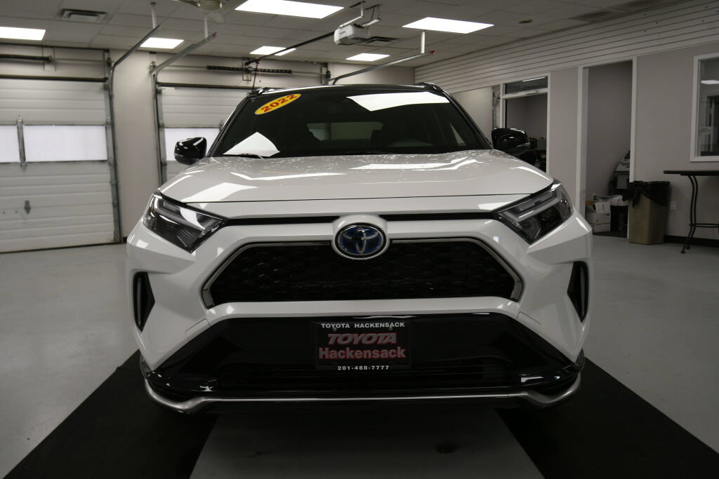 Used 2022 Toyota RAV4 XSE w/ Weather Package AWD/4WD image 2