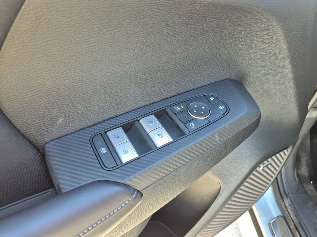 Used 2025 Mitsubishi Outlander ES image 19