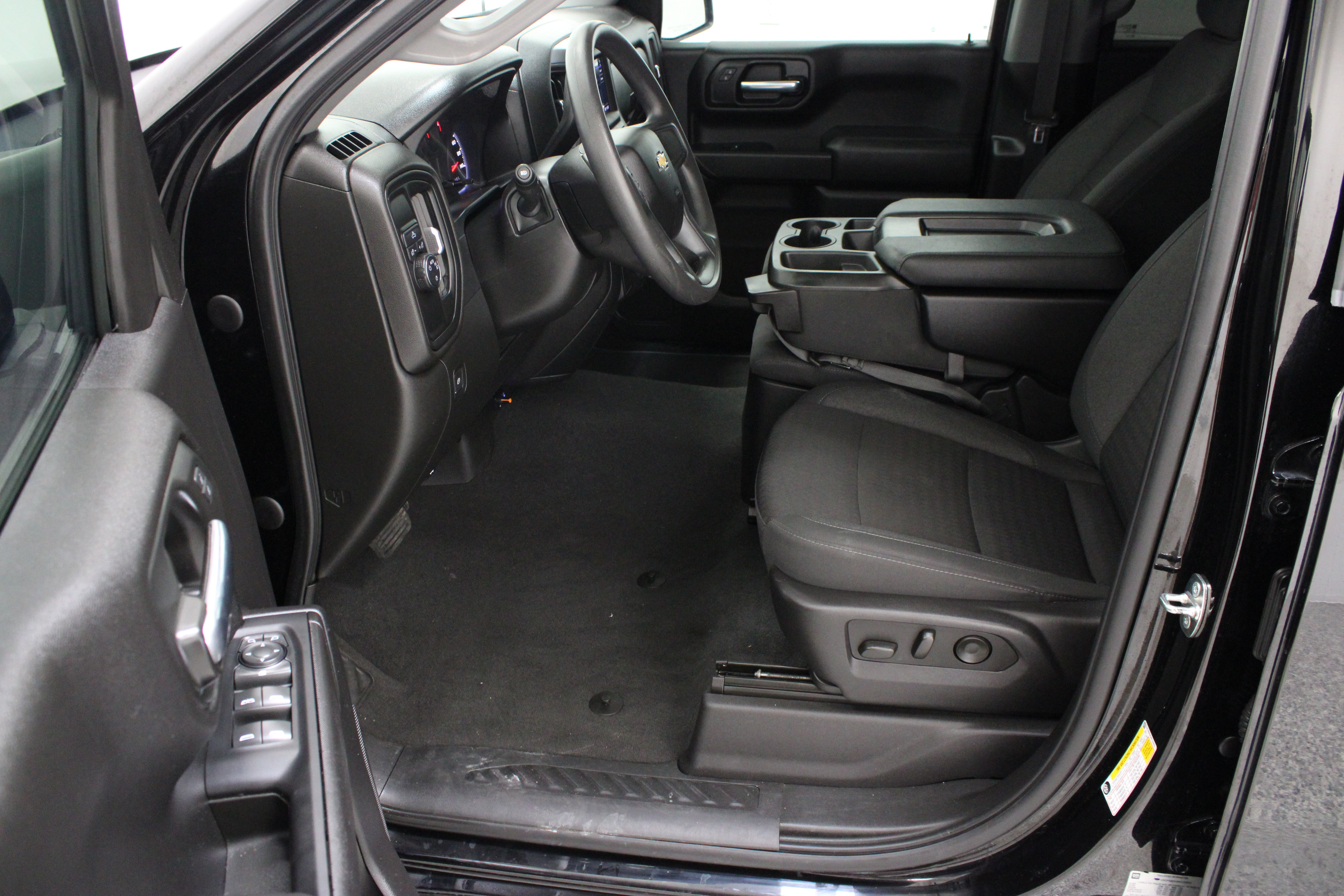 Used 2024 Chevrolet Silverado 1500 Custom RWD image 15