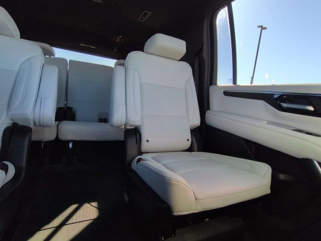 New 2026 Chevrolet Suburban Premier w/ Sun And Tow Package image 6