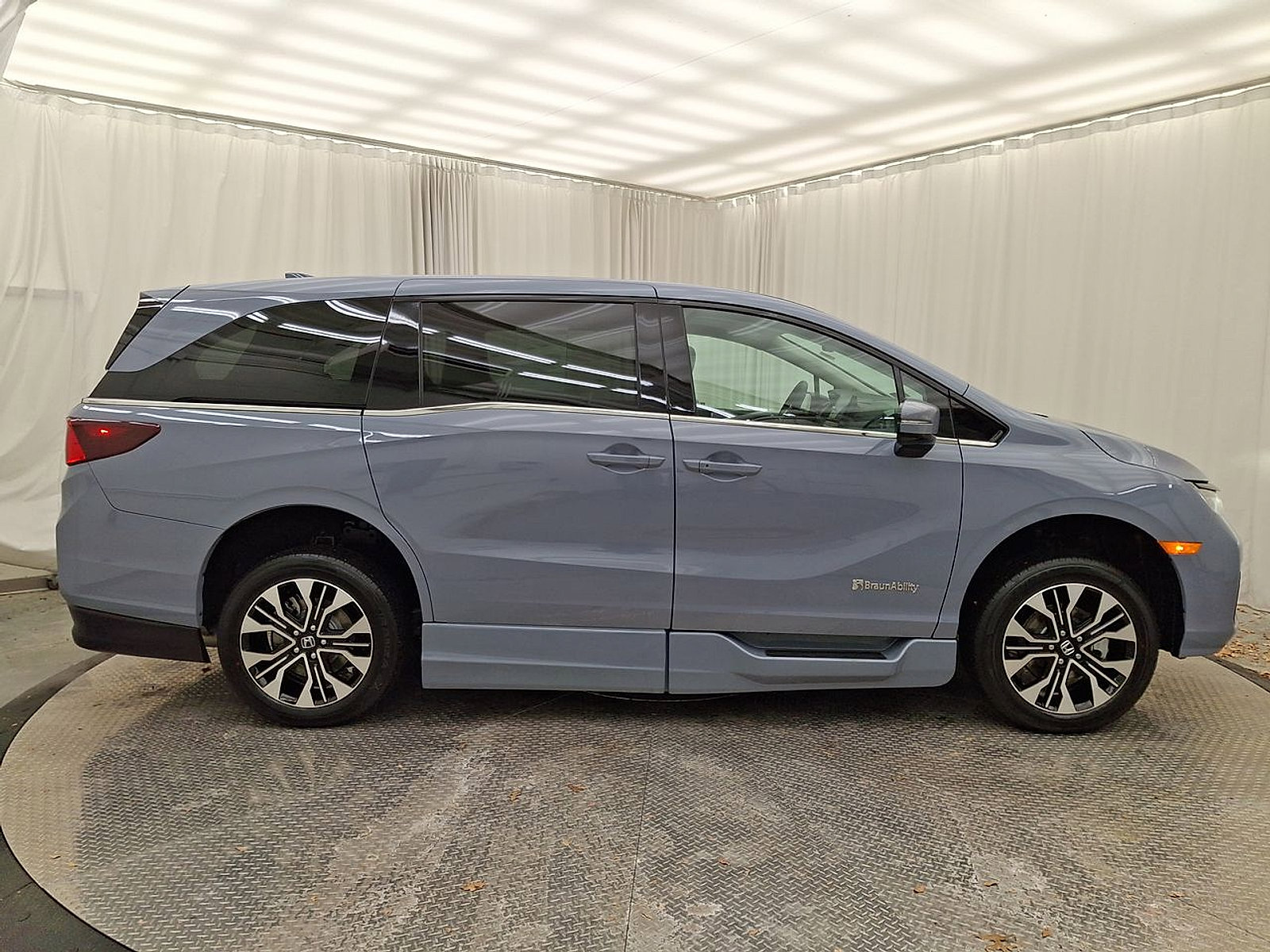 Used 2026 Honda Odyssey Elite image 26