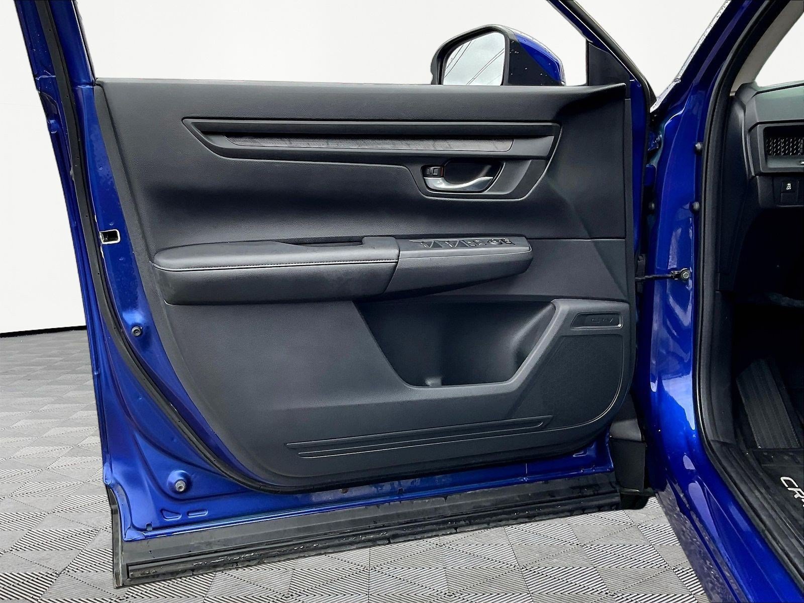 Used 2023 Honda CR-V EX image 19