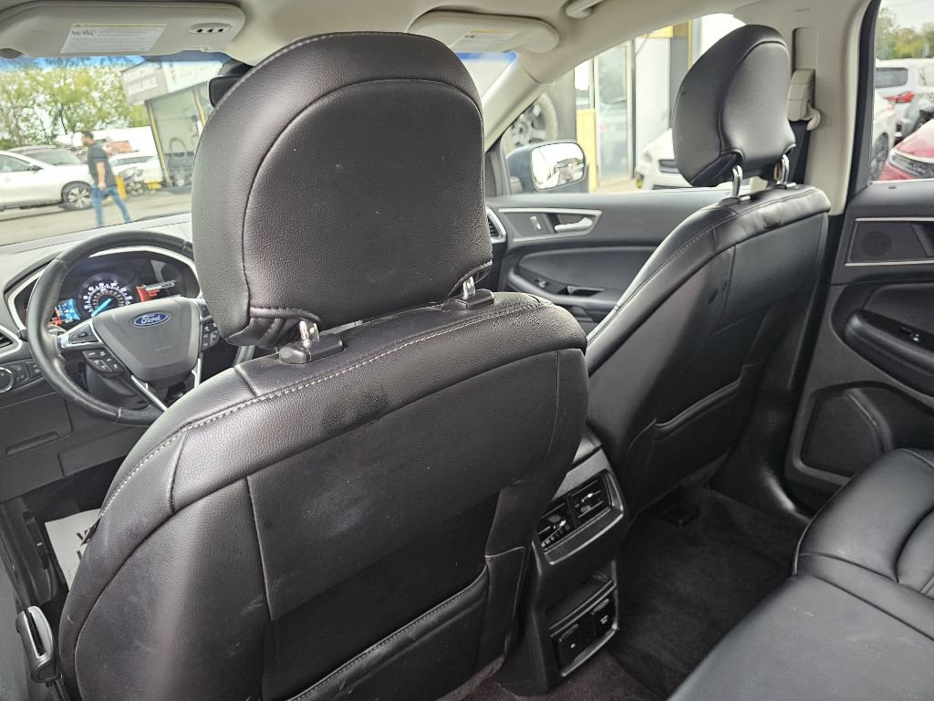 Used 2019 Ford Edge SEL w/ Equipment Group 201A AWD/4WD image 33