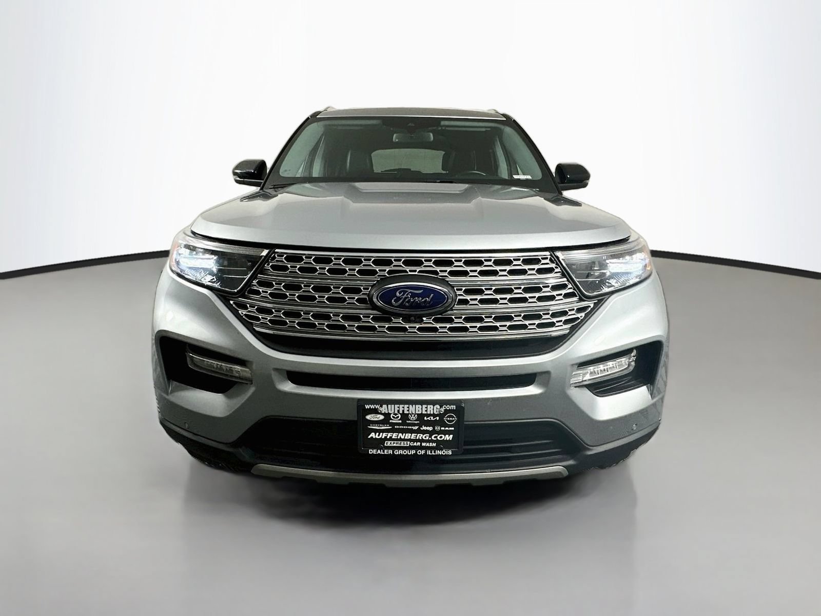 Used 2020 Ford Explorer Limited AWD/4WD image 2
