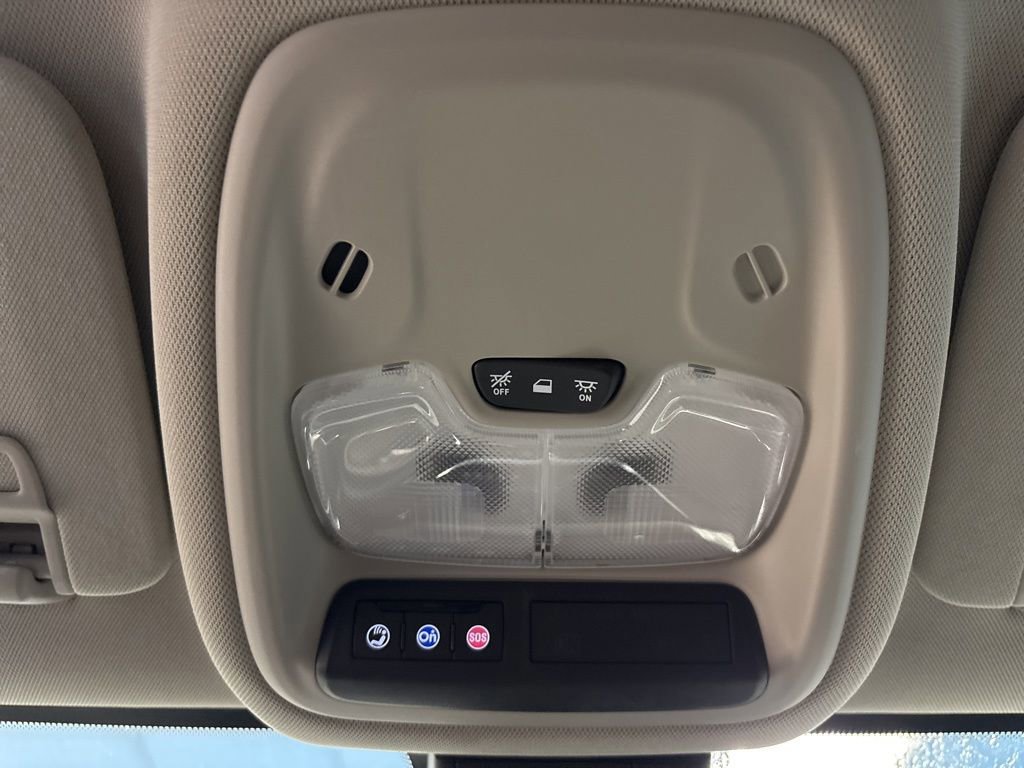 Used 2023 Buick Encore GX Select w/ Sport Touring Package image 28