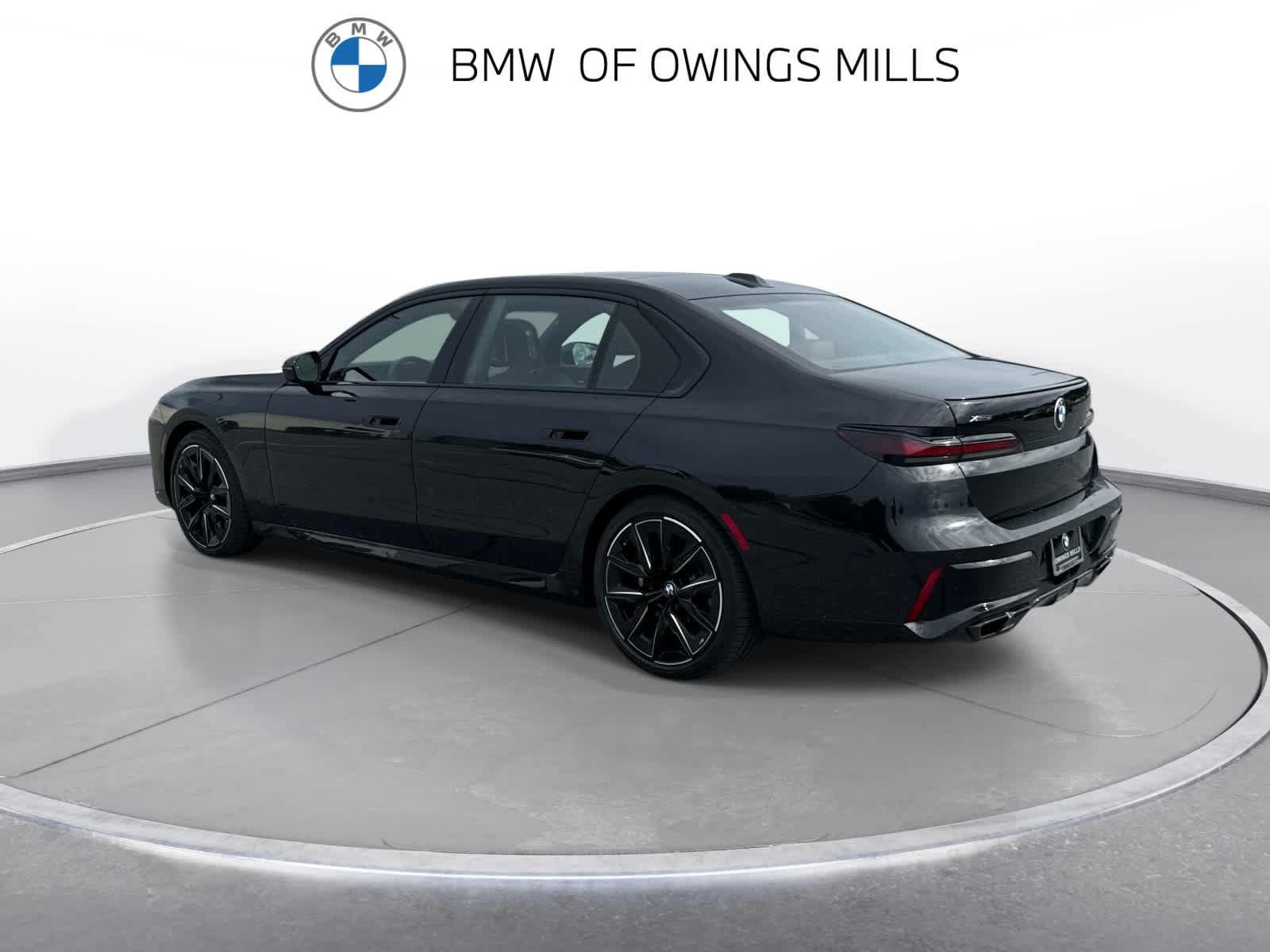 Used 2026 BMW 760i xDrive w/ Executive Package AWD/4WD image 11