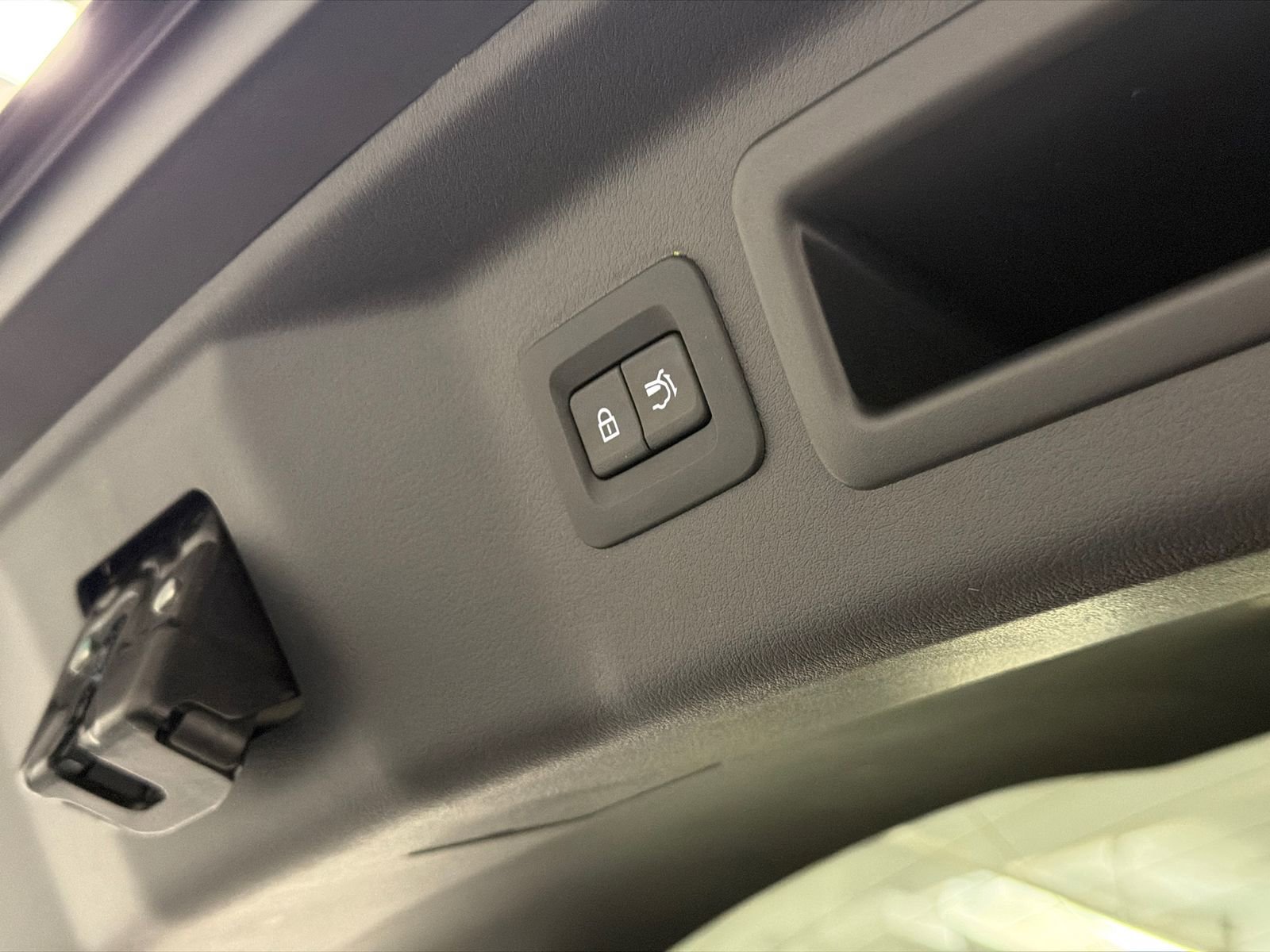 Used 2025 MAZDA CX-90 Plug-In Hybrid w/Premium Sport image 9