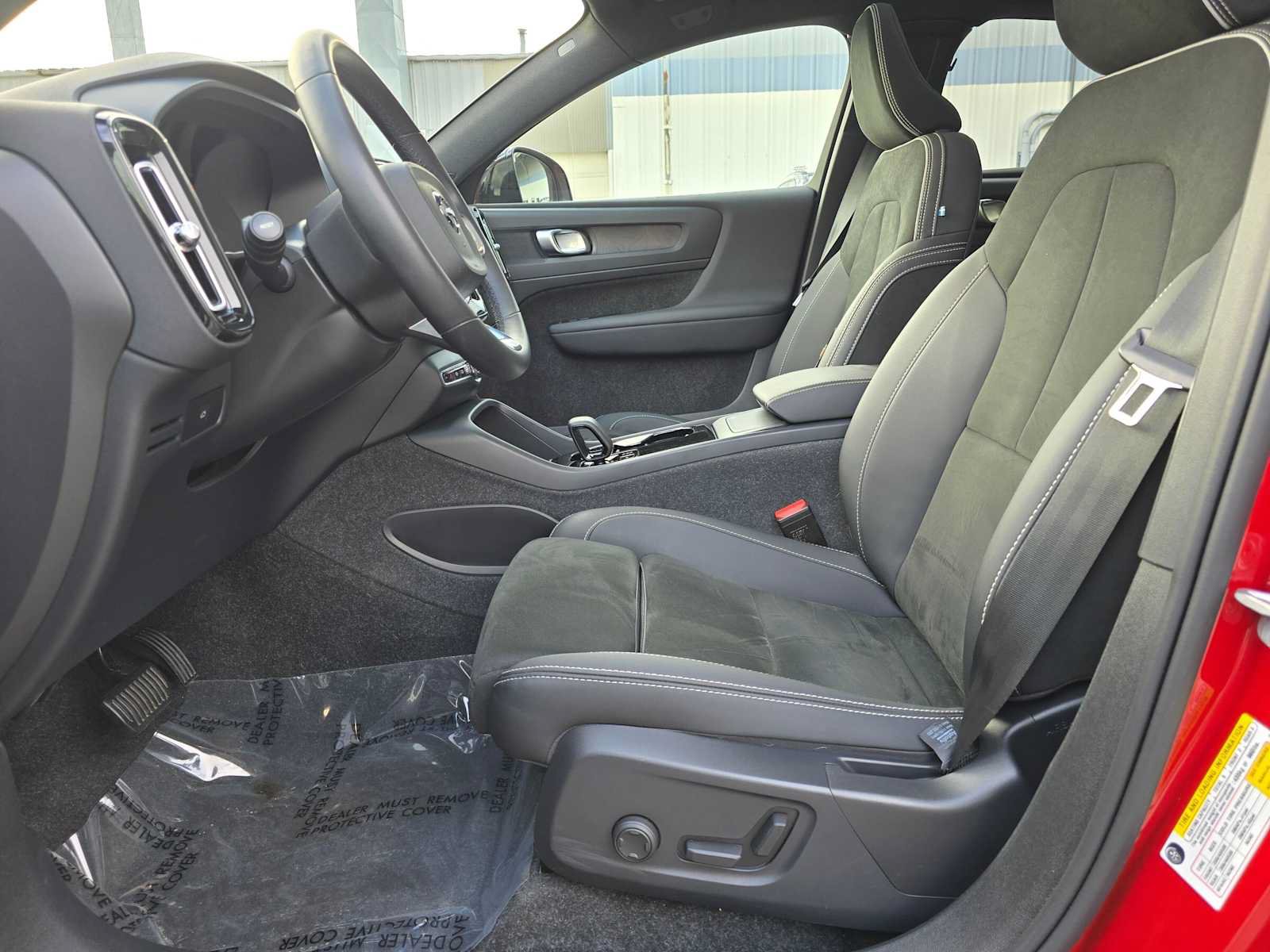 Certified 2023 Volvo C40 P8 Recharge Plus w/ Climate Package AWD/4WD image 20