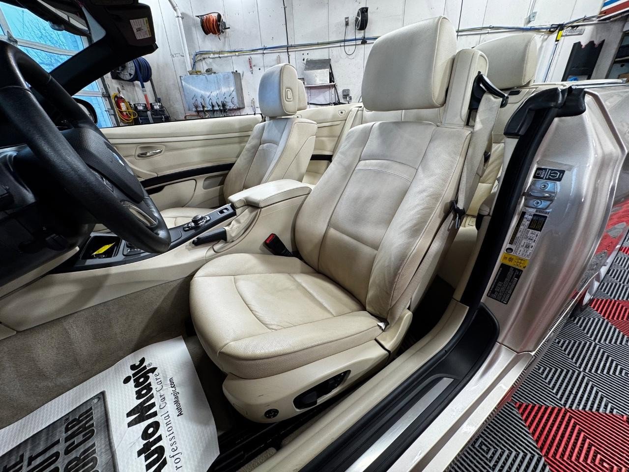 Used 2013 BMW 335i Convertible image 19