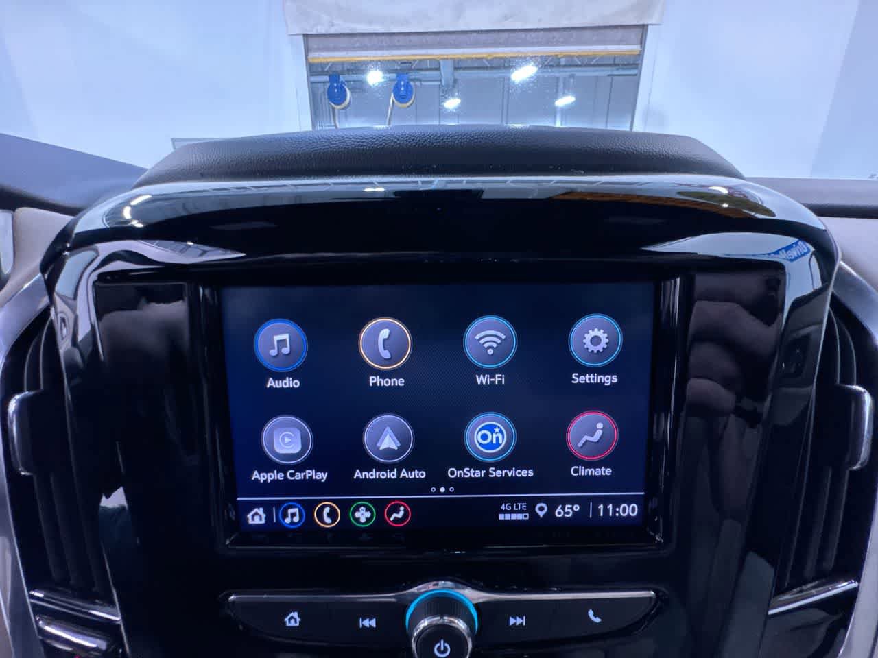 Used 2023 Chevrolet Traverse LS FWD image 25