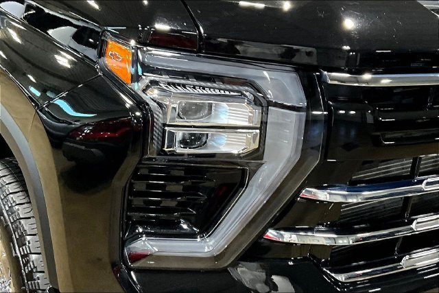 Certified 2026 Chevrolet Silverado 2500 LTZ w/ Z71 Chrome Sport Edition AWD/4WD image 32