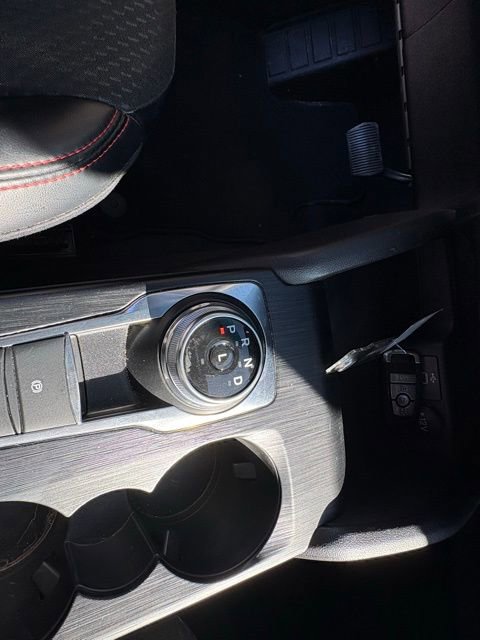 Used 2025 Ford Escape ST-Line image 21