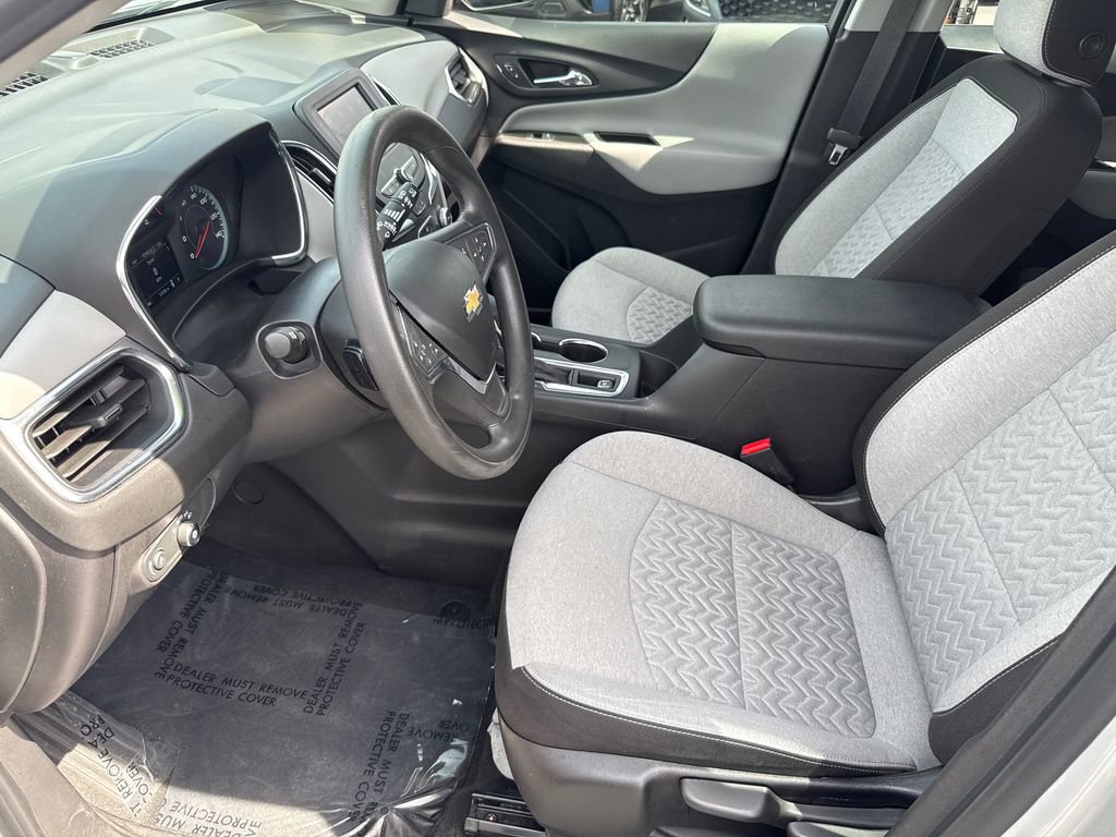Used 2022 Chevrolet Equinox LS image 23