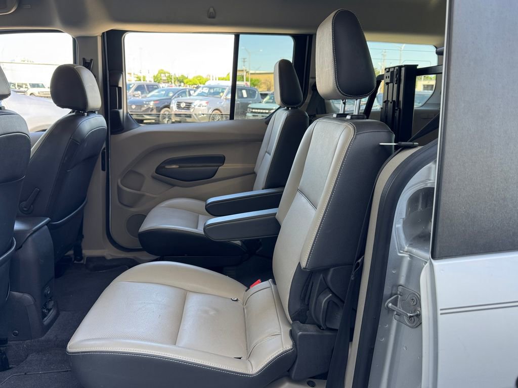 Used 2016 Ford Transit Connect Titanium FWD image 26