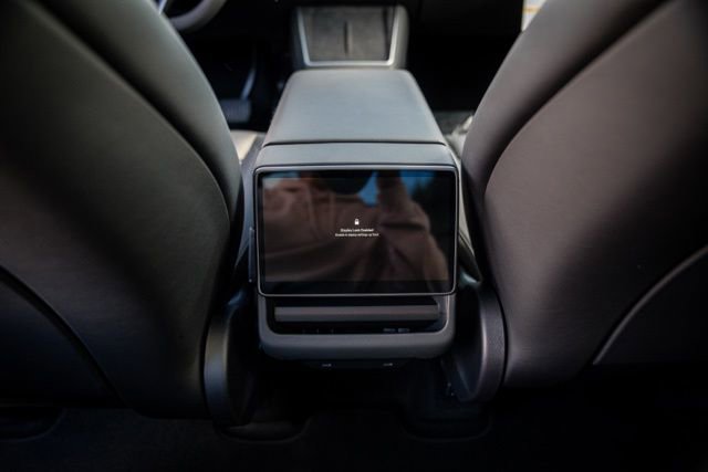 Used 2026 Tesla Model Y Long Range image 43