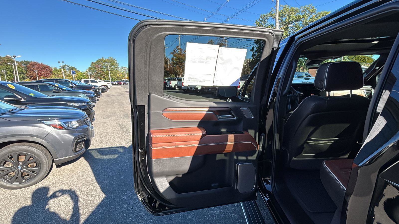 Used 2024 GMC Sierra 1500 Denali Ultimate image 32