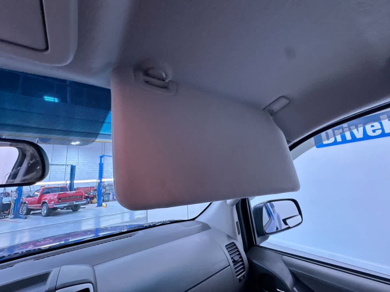 Used 2014 Nissan Xterra X AWD/4WD image 29