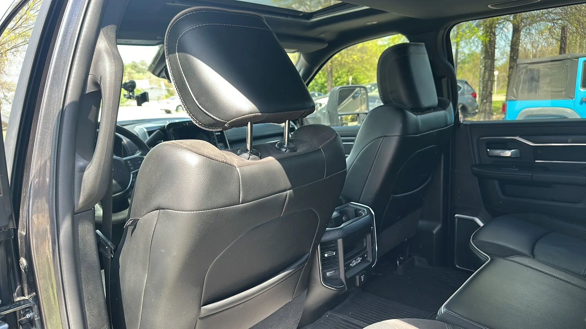 Used 2024 RAM 3500 Laramie w/ Night Edition AWD/4WD image 19