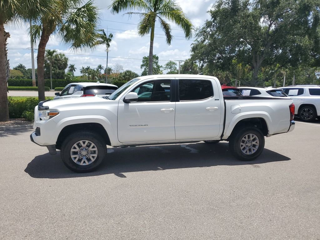 Used 2019 Toyota Tacoma SR5 RWD image 2