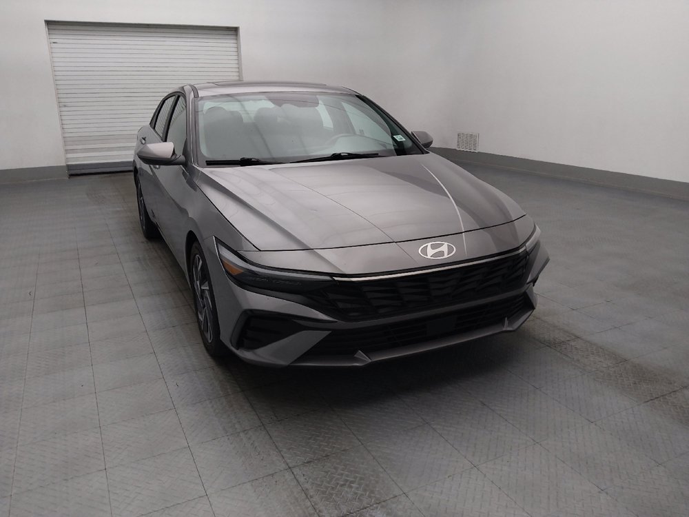 Used 2025 Hyundai Elantra SEL FWD image 14