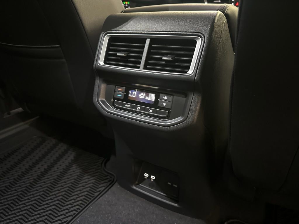 New 2026 Volkswagen Atlas SE image 22