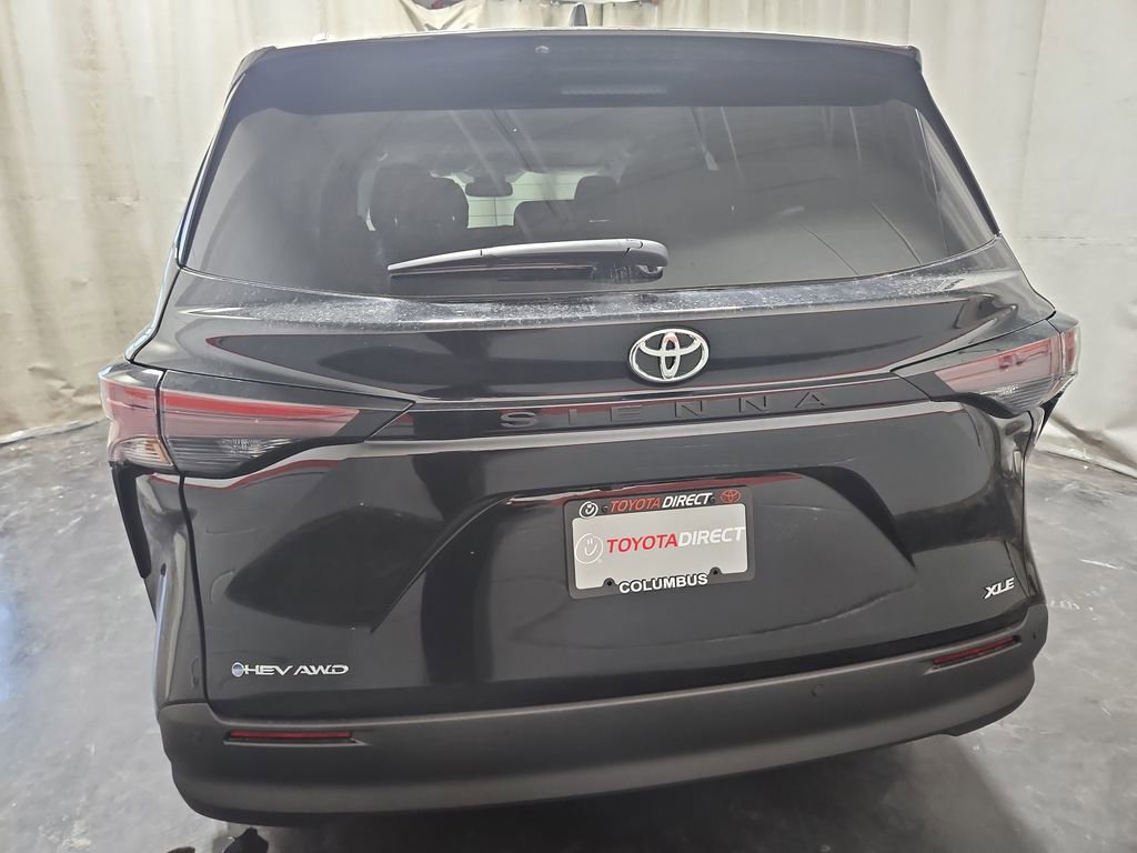 New 2026 Toyota Sienna XLE image 7