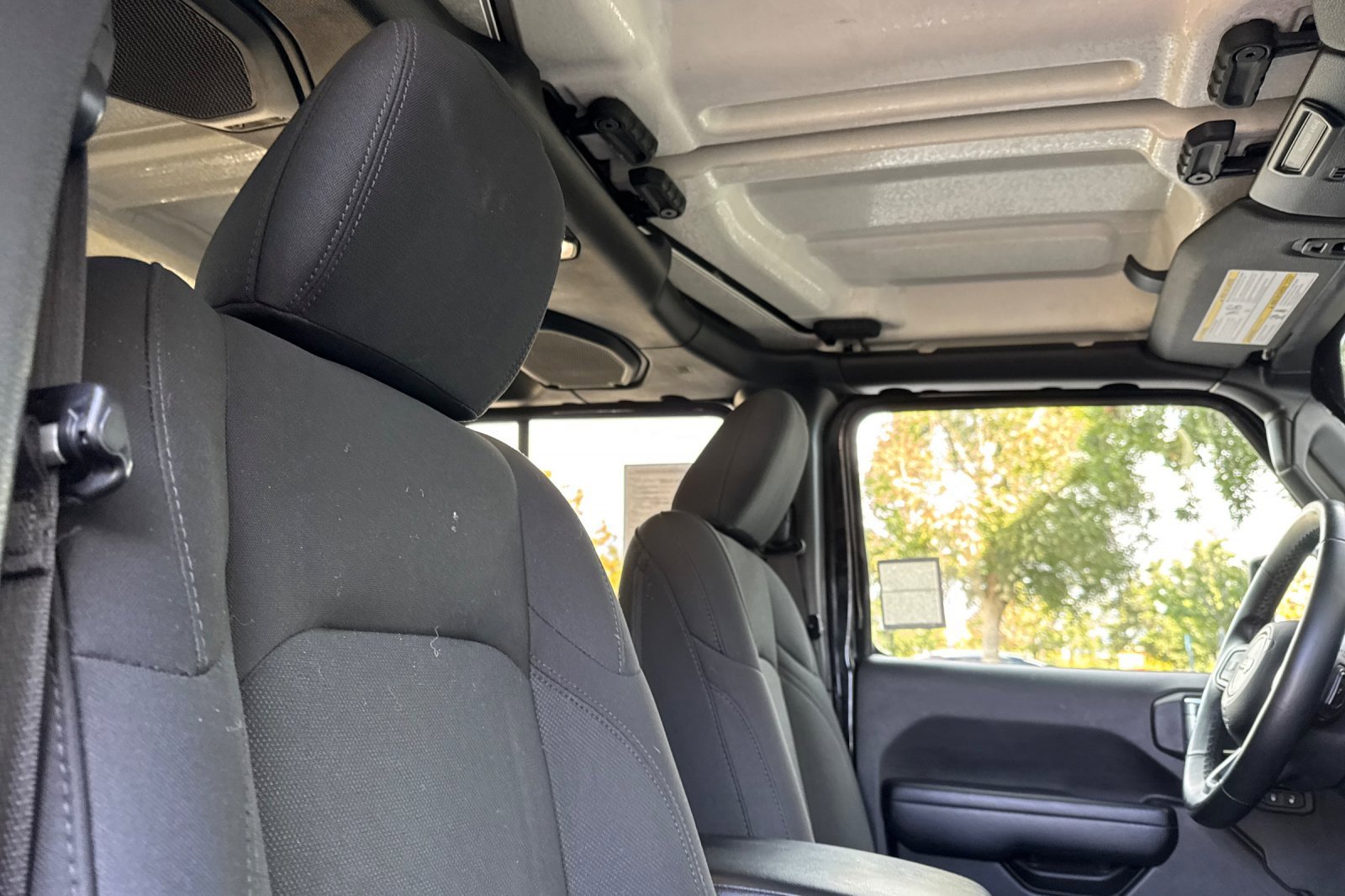 Used 2021 Jeep Wrangler Unlimited Sport image 19