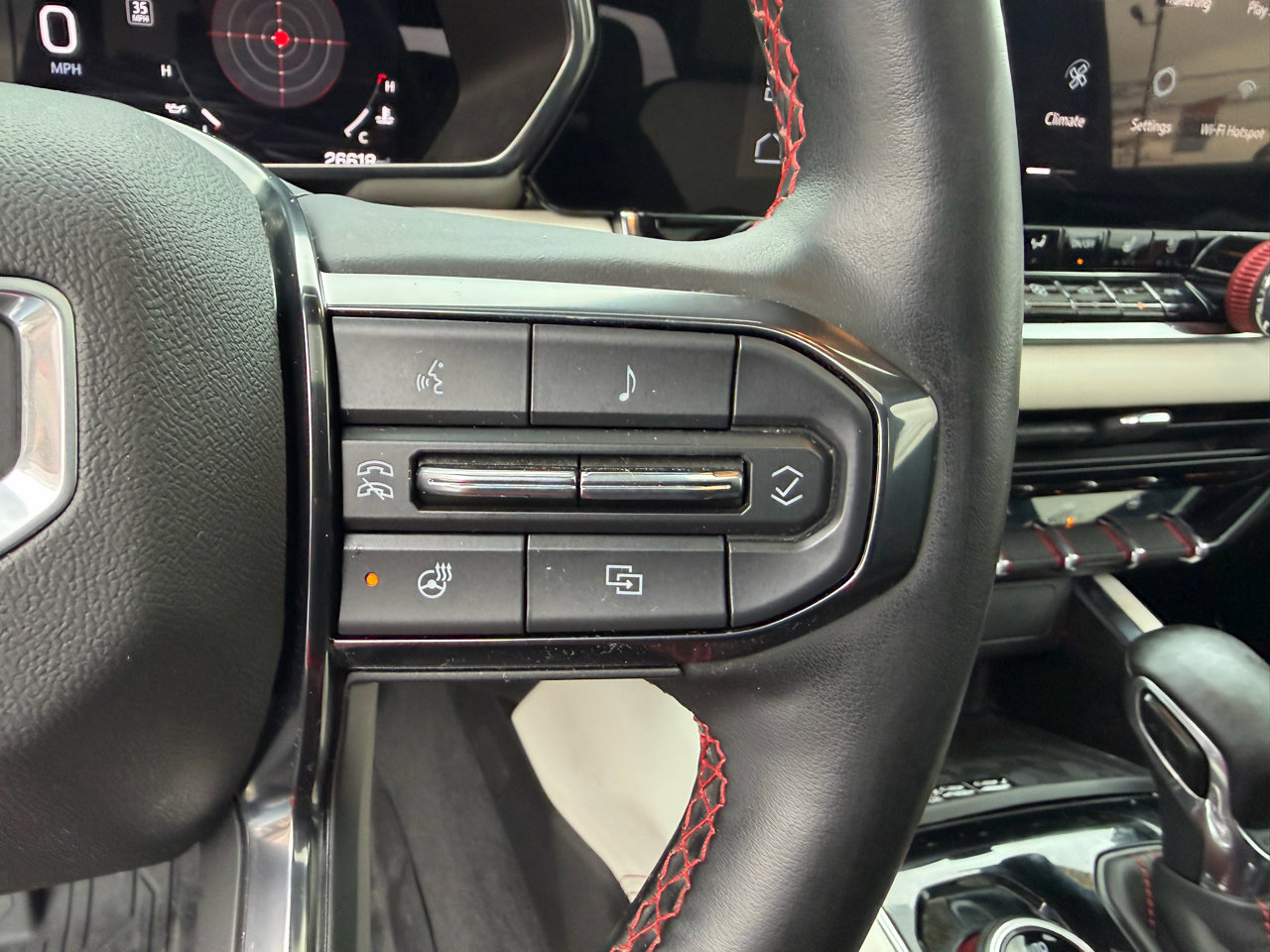 Used 2023 GMC Canyon AT4X image 26