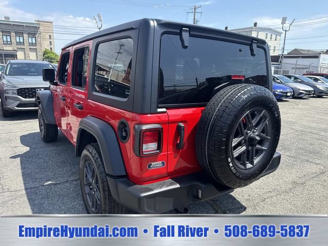 Used 2024 Jeep Wrangler Unlimited Sport AWD/4WD image 7