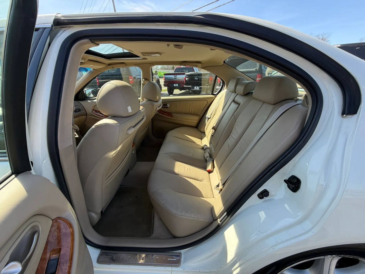 Used 2004 INFINITI I35 FWD image 5