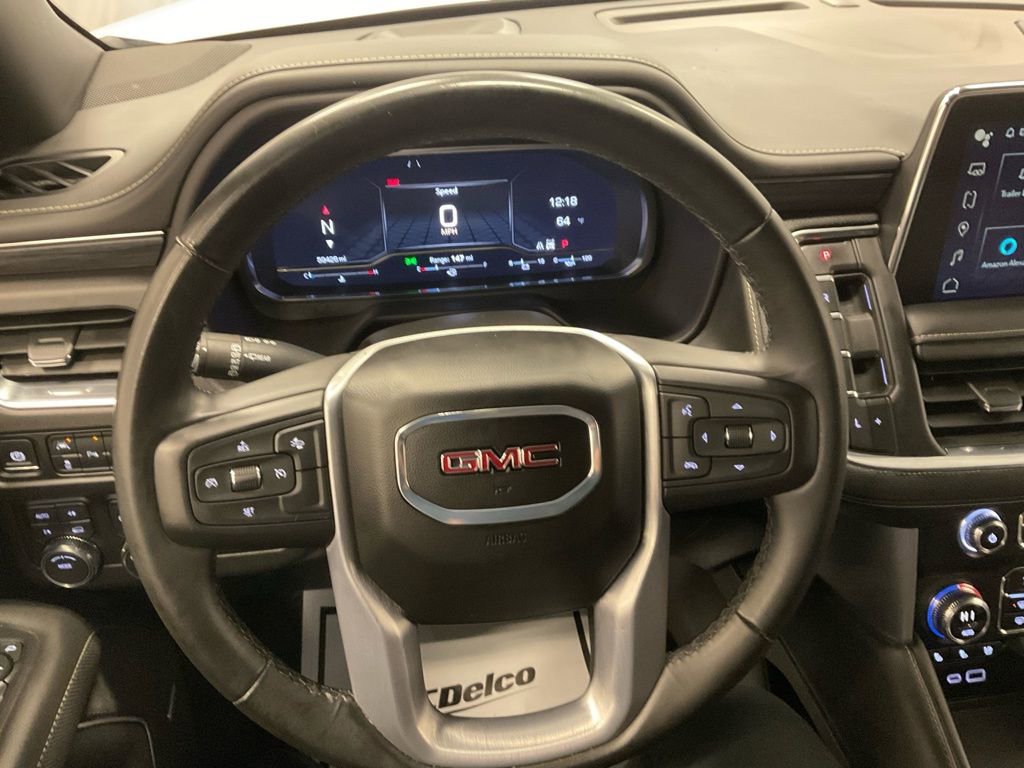 Used 2024 GMC Yukon XL SLT image 12