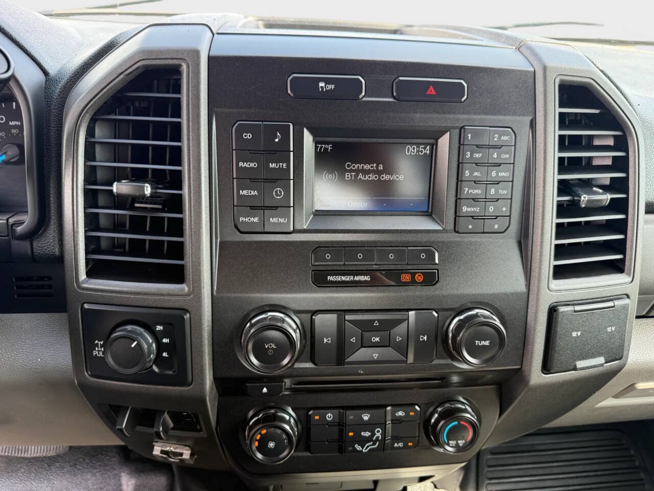Used 2017 Ford F250 XL AWD/4WD image 13