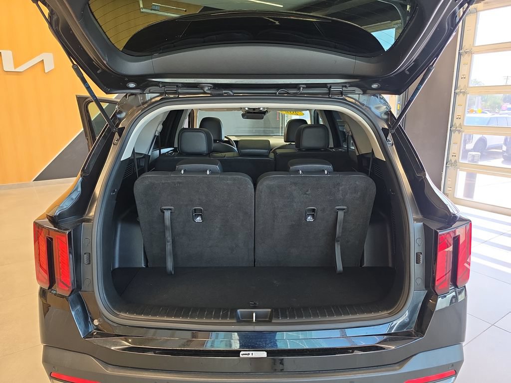 Certified 2024 Kia Sorento S w/ Panoramic Sunroof Package FWD image 33