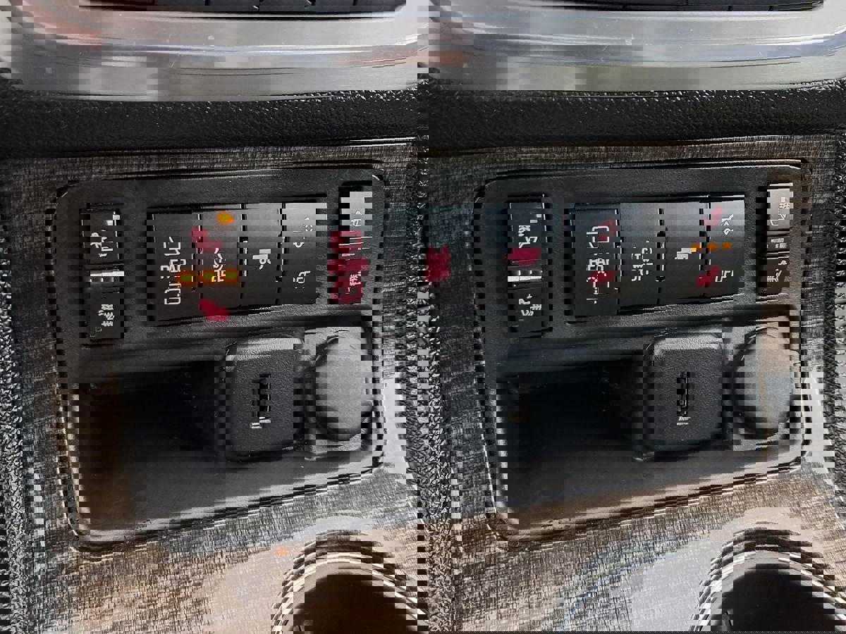 Used 2017 GMC Acadia Limited SLT image 20