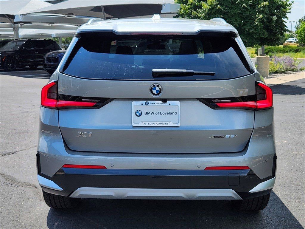 Used 2025 BMW X1 xDrive28i AWD/4WD image 4