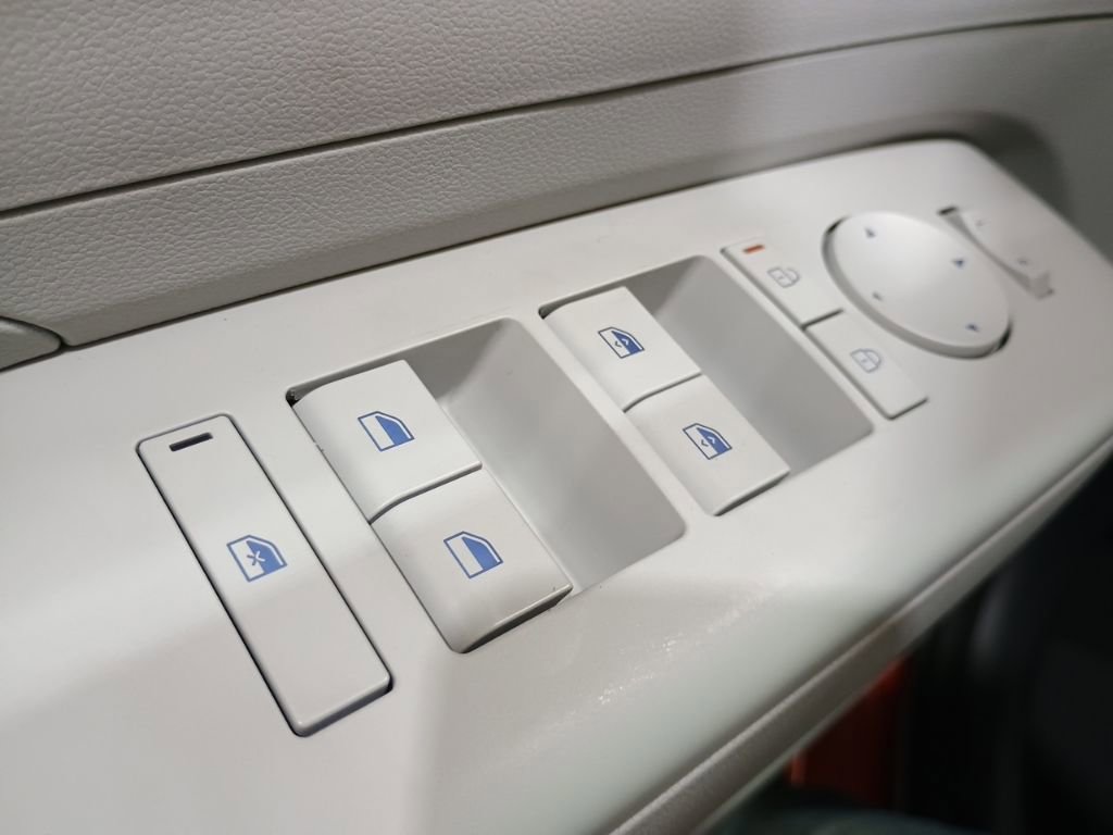 New 2026 Hyundai Kona SEL Sport AWD/4WD image 18