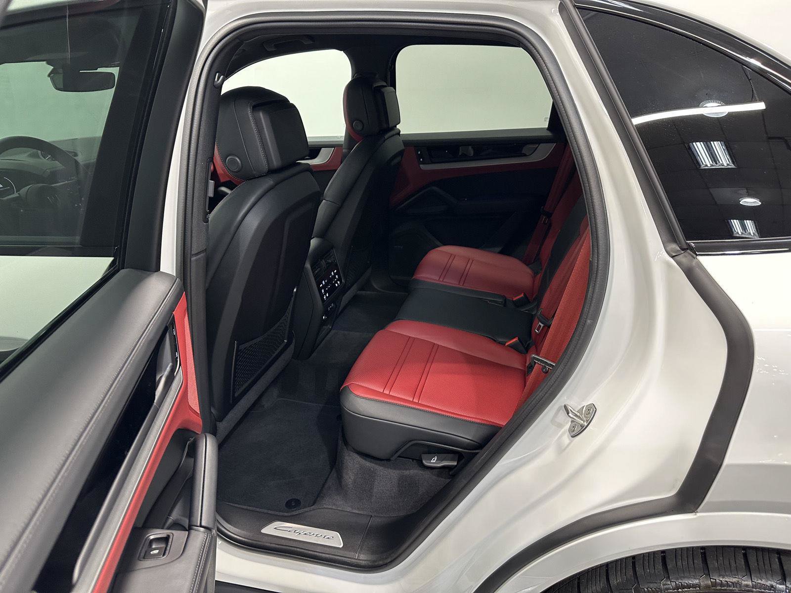 Certified 2026 Porsche Cayenne S AWD/4WD image 36
