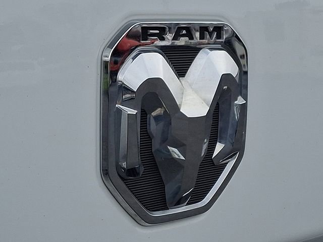 Used 2024 RAM 2500 Tradesman w/ Chrome Appearance Group image 30