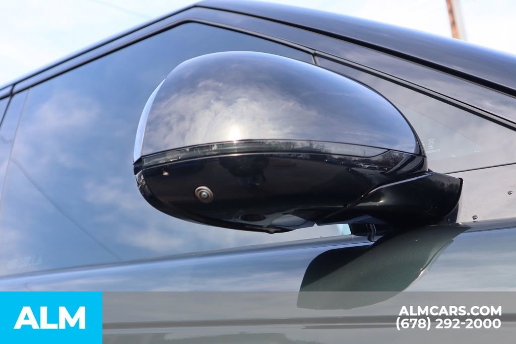 Used 2023 Land Rover Range Rover SE image 11