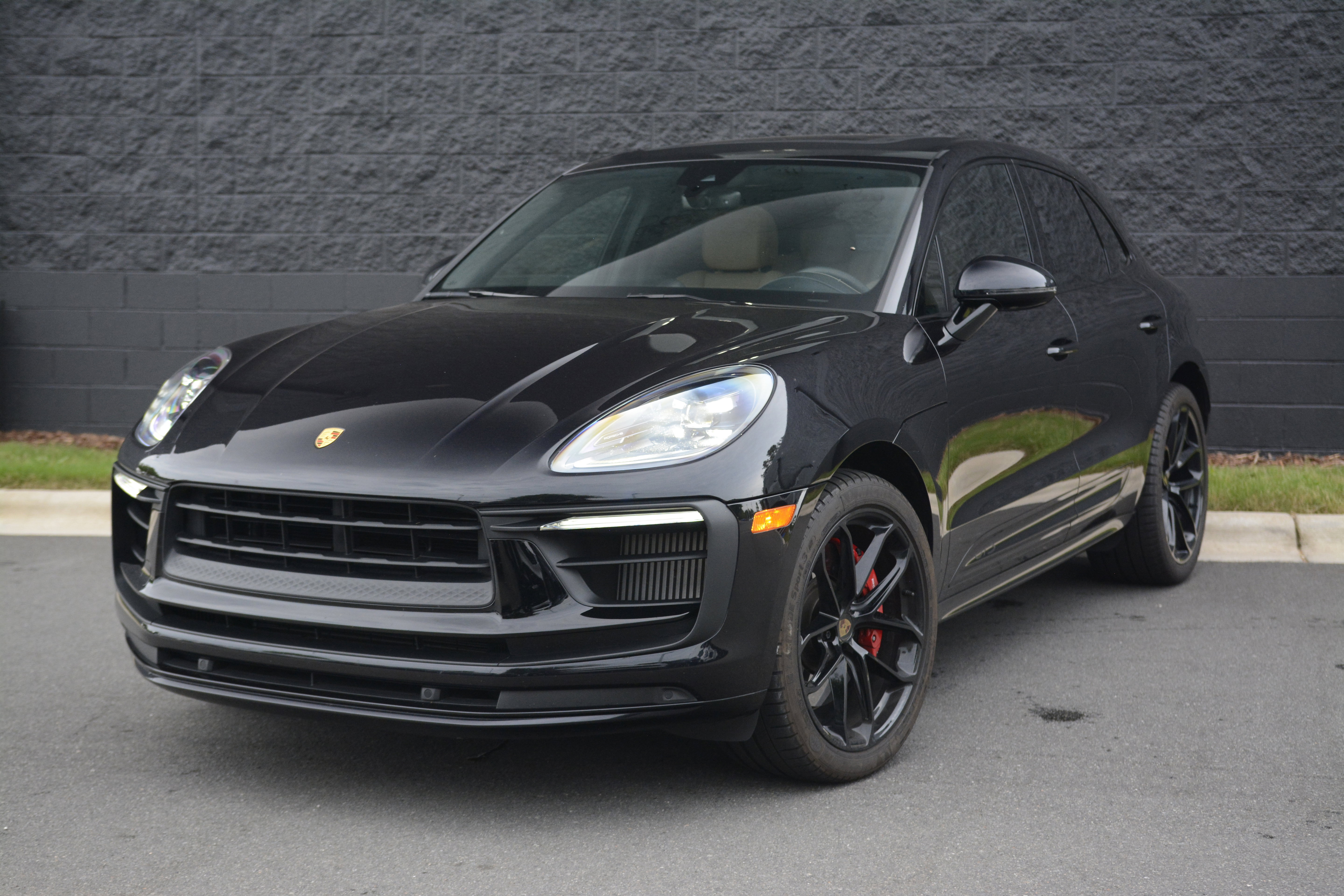 Certified 2023 Porsche Macan GTS