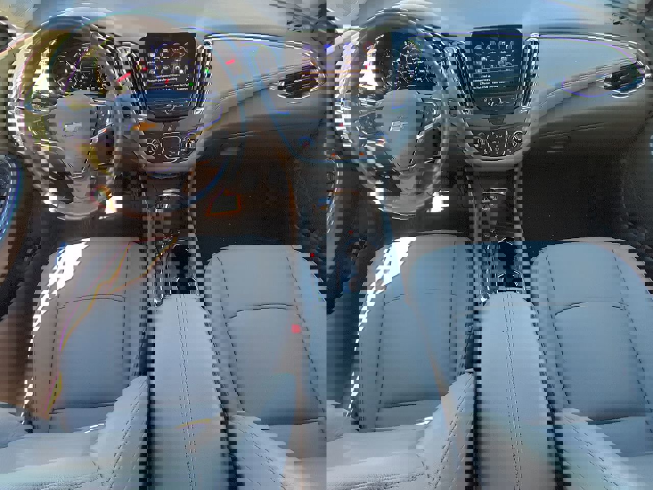 Used 2019 Chevrolet Malibu Hybrid w/ Leather Package image 11