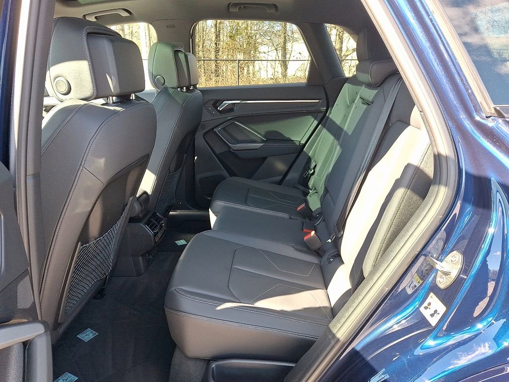 Certified 2025 Audi Q3 2.0T Premium w/ Convenience Package image 8