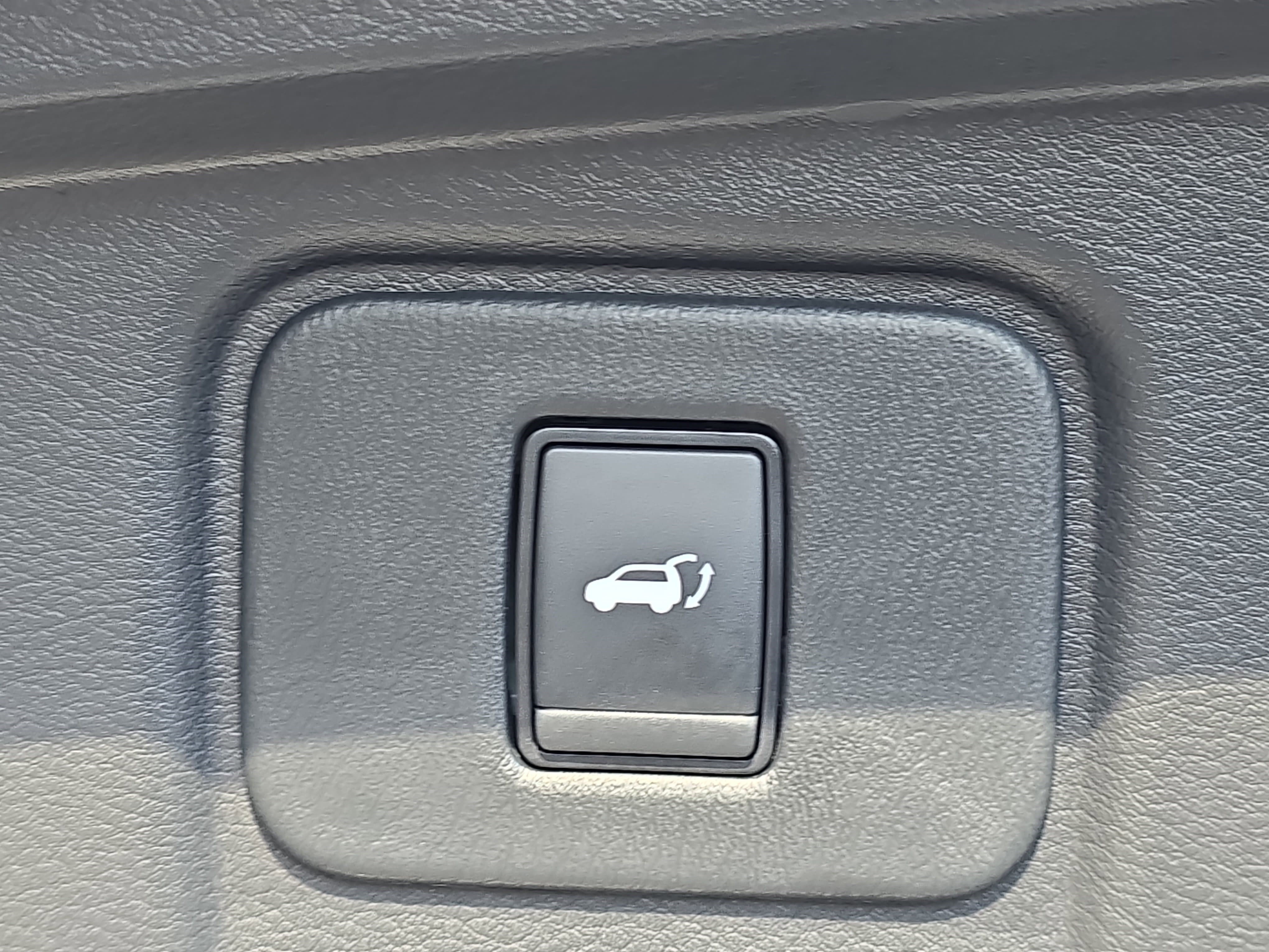 Used 2020 Nissan Murano Platinum w/ Cargo Package image 13