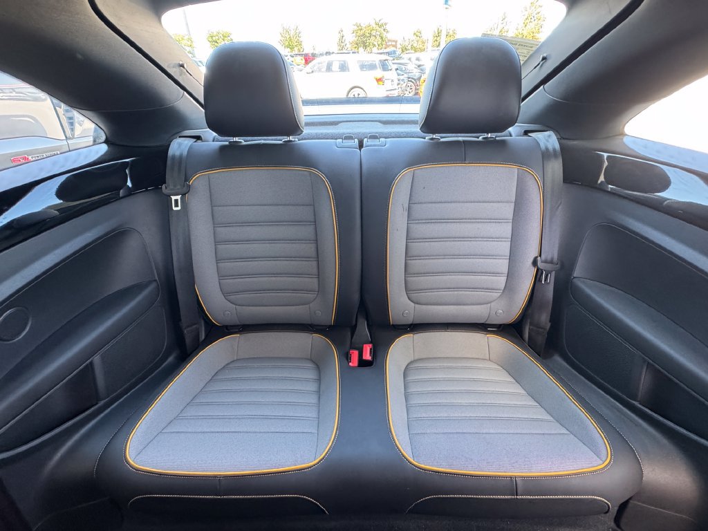 Used 2018 Volkswagen Beetle 2.0T Dune FWD image 28