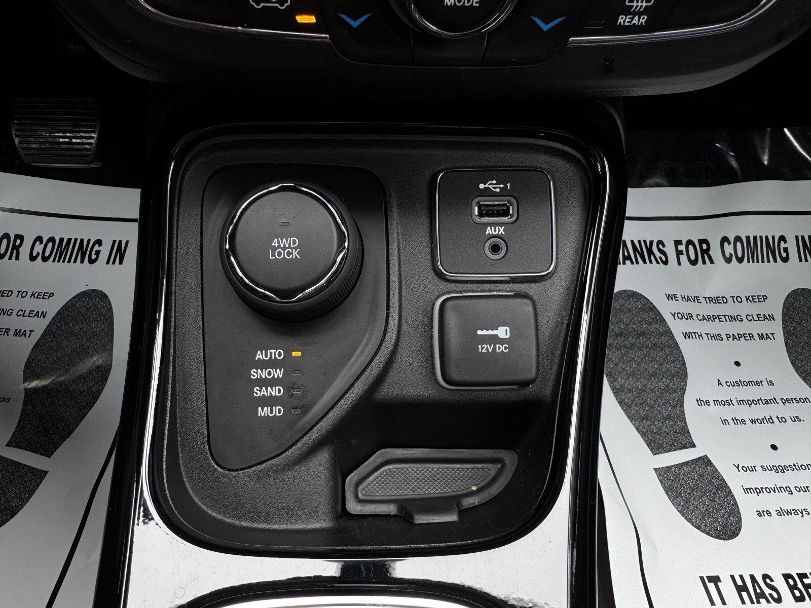 Used 2019 Jeep Compass Limited w/ Safety & Security Group image 24