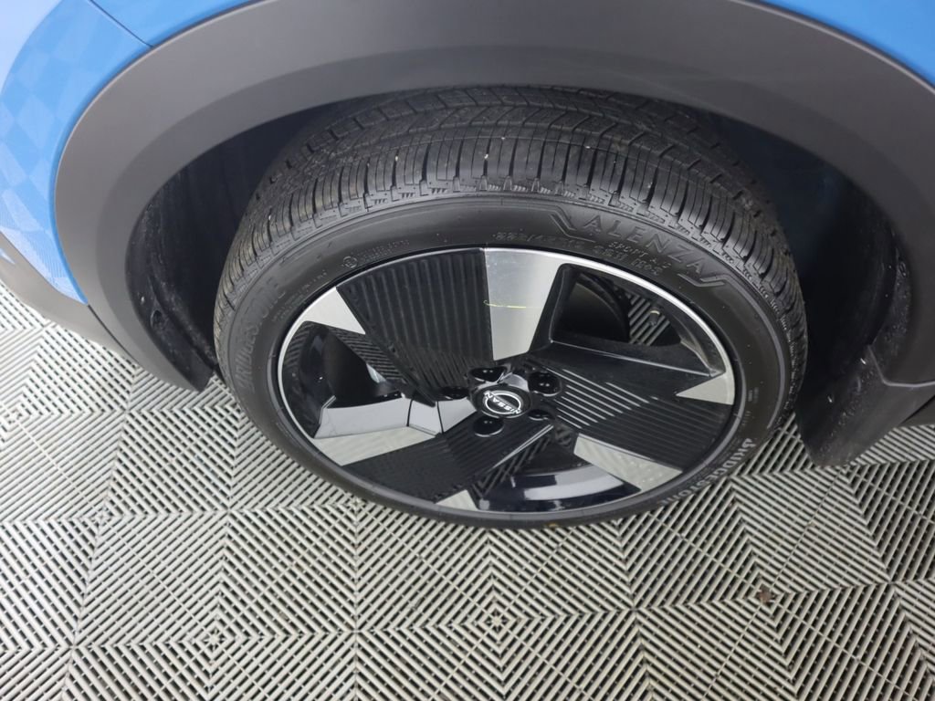 New 2026 Nissan Kicks SR w/ SR Premium Package image 36