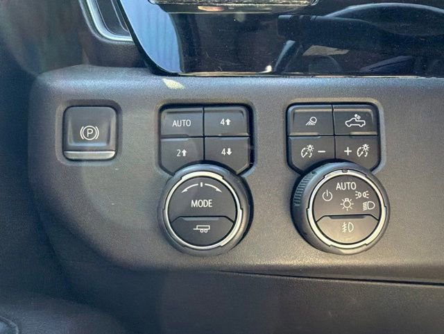 Used 2022 Chevrolet Silverado 1500 LT Trail Boss w/ LT Trail Boss Premium Package AWD/4WD image 26