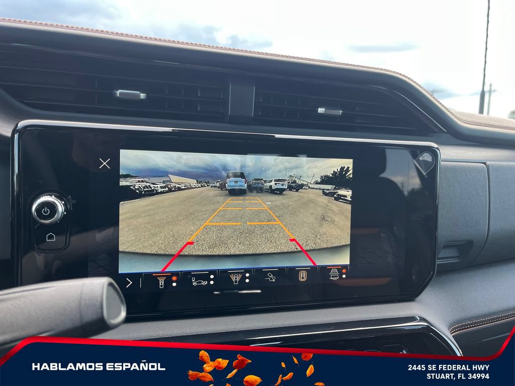 New 2026 GMC Sierra 2500 AT4 w/ AT4 Premium Plus Package AWD/4WD image 32